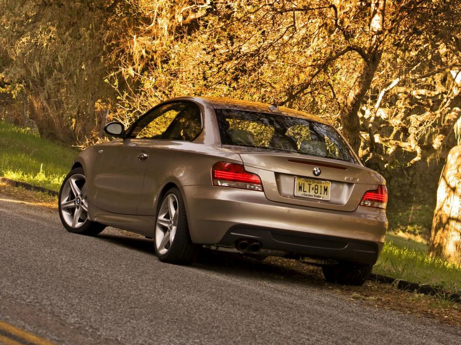  BMW 135i Coupe 2008 года  (US) (фото 15 из 22)